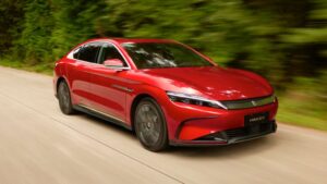 BYD Han L: обзор большого электроседана для ежедневной поездки без лишнего шума