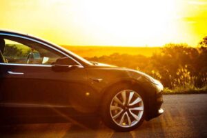 Tesla Model 3 2022: Детальный обзор характеристик и возможностей