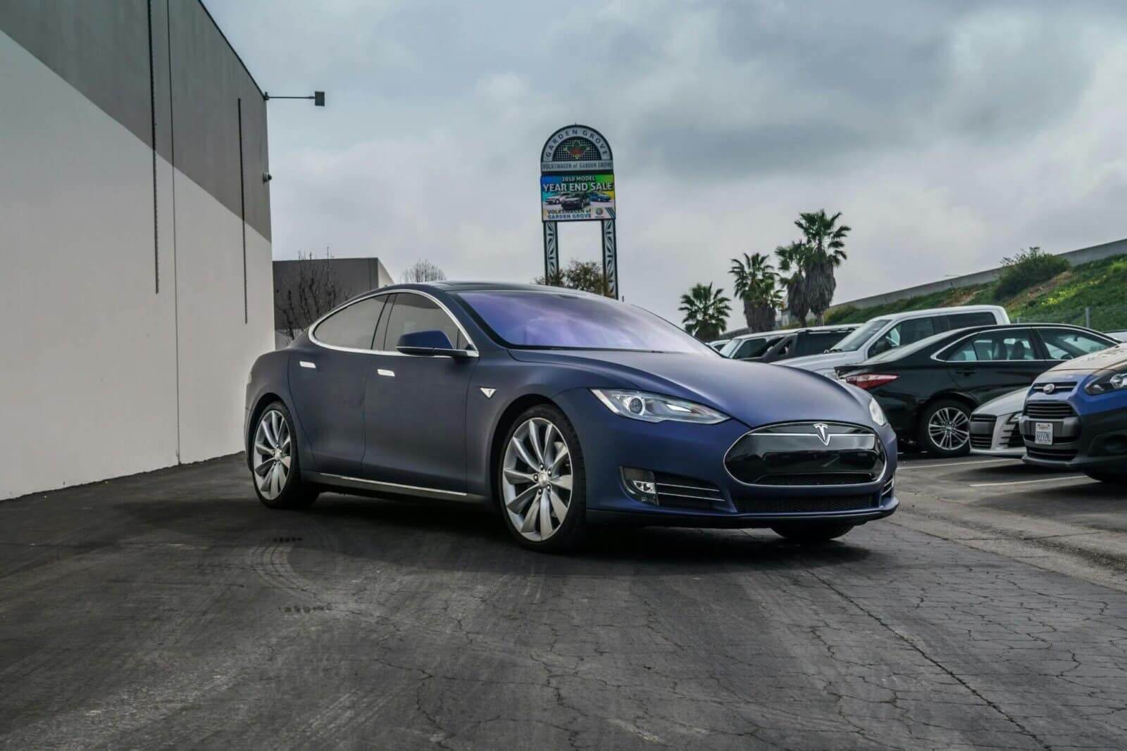 Tesla Model S Dual Motor: detailed overview and specifications