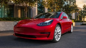 Характеристики Tesla Model 3 2019 года: Чем она впечатляет?