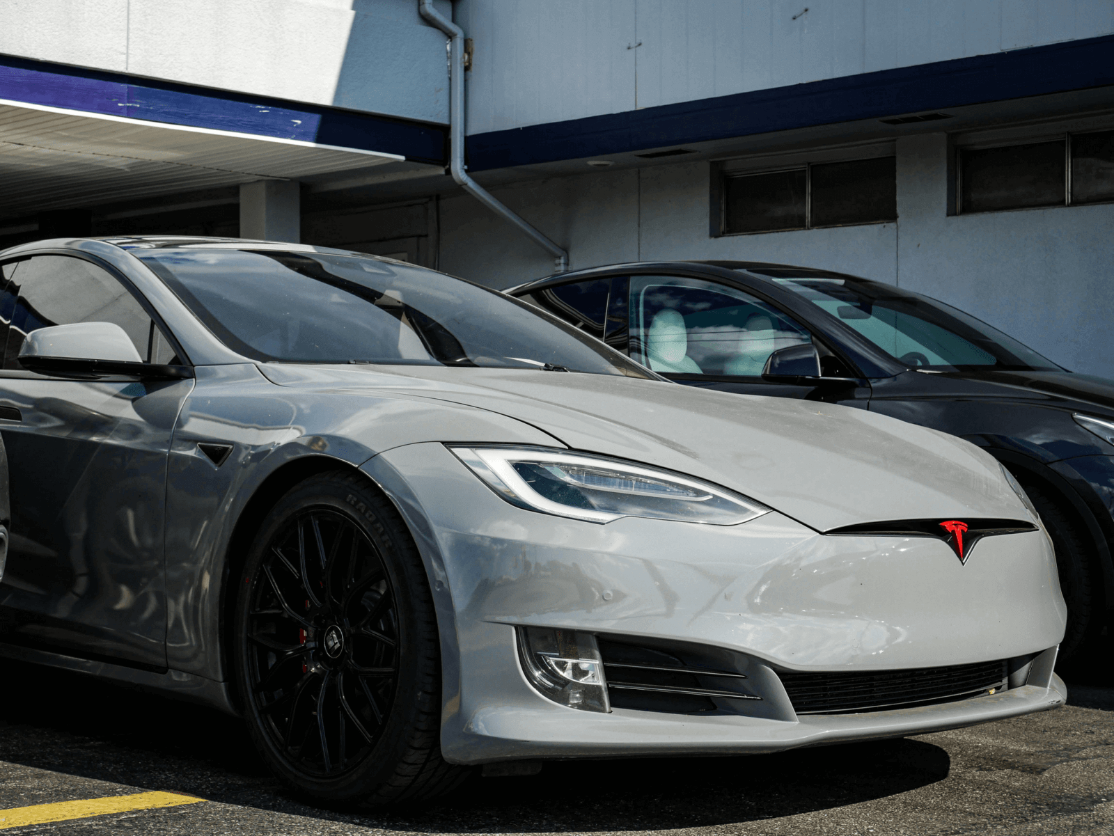 Tesla Model S features: a detailed overview