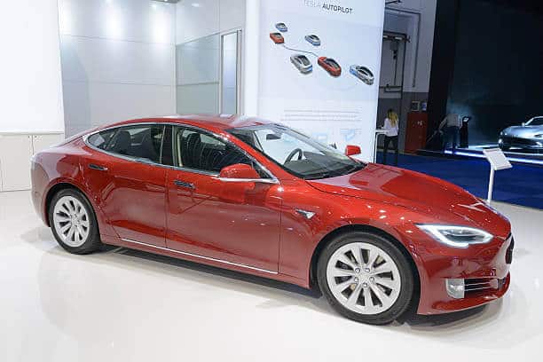 Tesla Model S 75D: Features and benefits