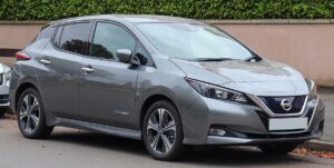 Pros and cons of using Nissan Leaf in Ukraine