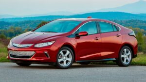 How to charge your Chevrolet Volt from a wall outlet: instructions and tips