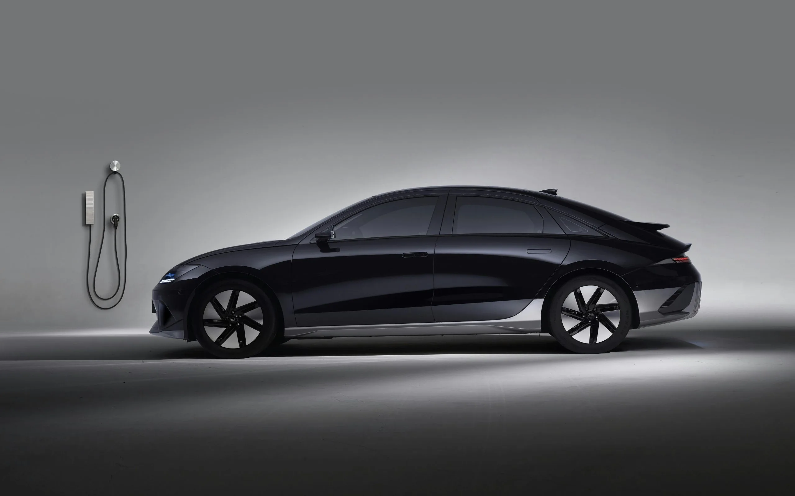 Как устроен электромобиль: Технические особенности и компоненты