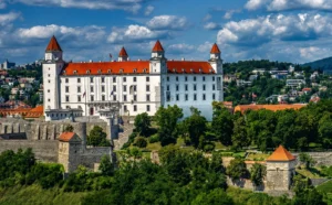 Electric vehicle charging networks in Slovakia: convenience and environmental friendliness at every turn