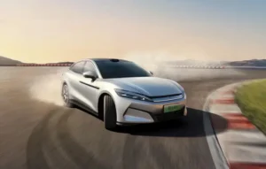 BYD Han L: a review of a large electric sedan for a quiet daily commute