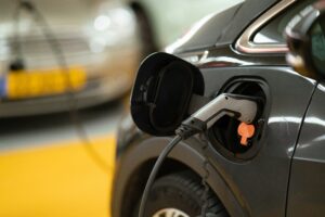 Electric car charging apps: the best options for Ukrainian drivers