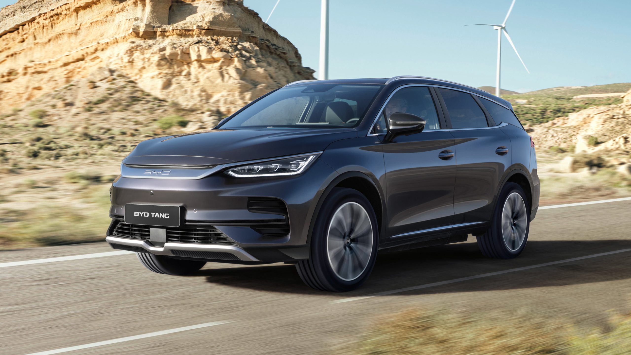 BYD Tang L проти Tesla Model Y: порівняння 2025