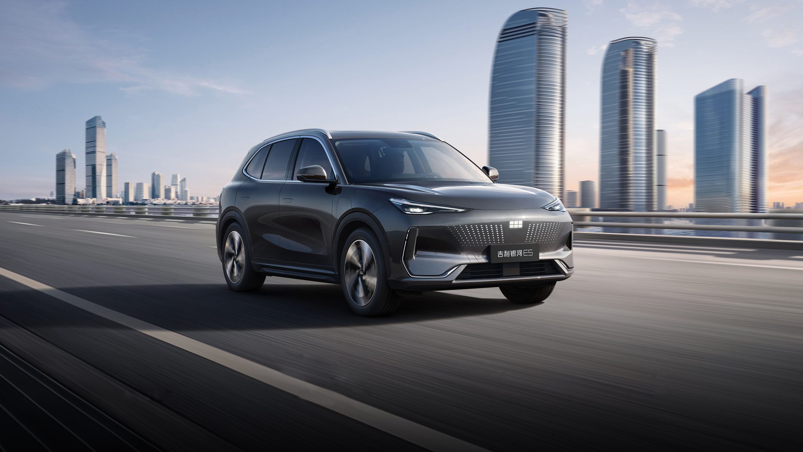 Geely Galaxy E5 огляд: стиль, технології та комфорт нового покоління