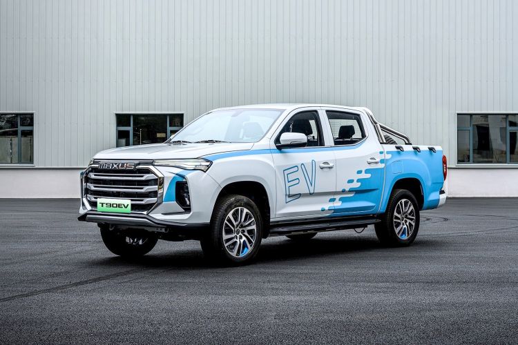 Maxus T90EV проти Tesla Model Y: два електромобілі, різні цілі