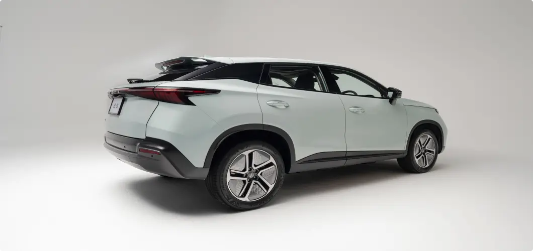 Omoda E5 огляд: електрокросовер для міста і щоденних поїздок