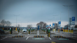 Scaling Electric Delivery: Auto-Charge Deploys ECOFACTOR Charging Infrastructure for Amazon