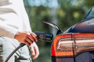 Level 2 vs DC Fast Charging: у чому різниця і що обрати для електромобіля