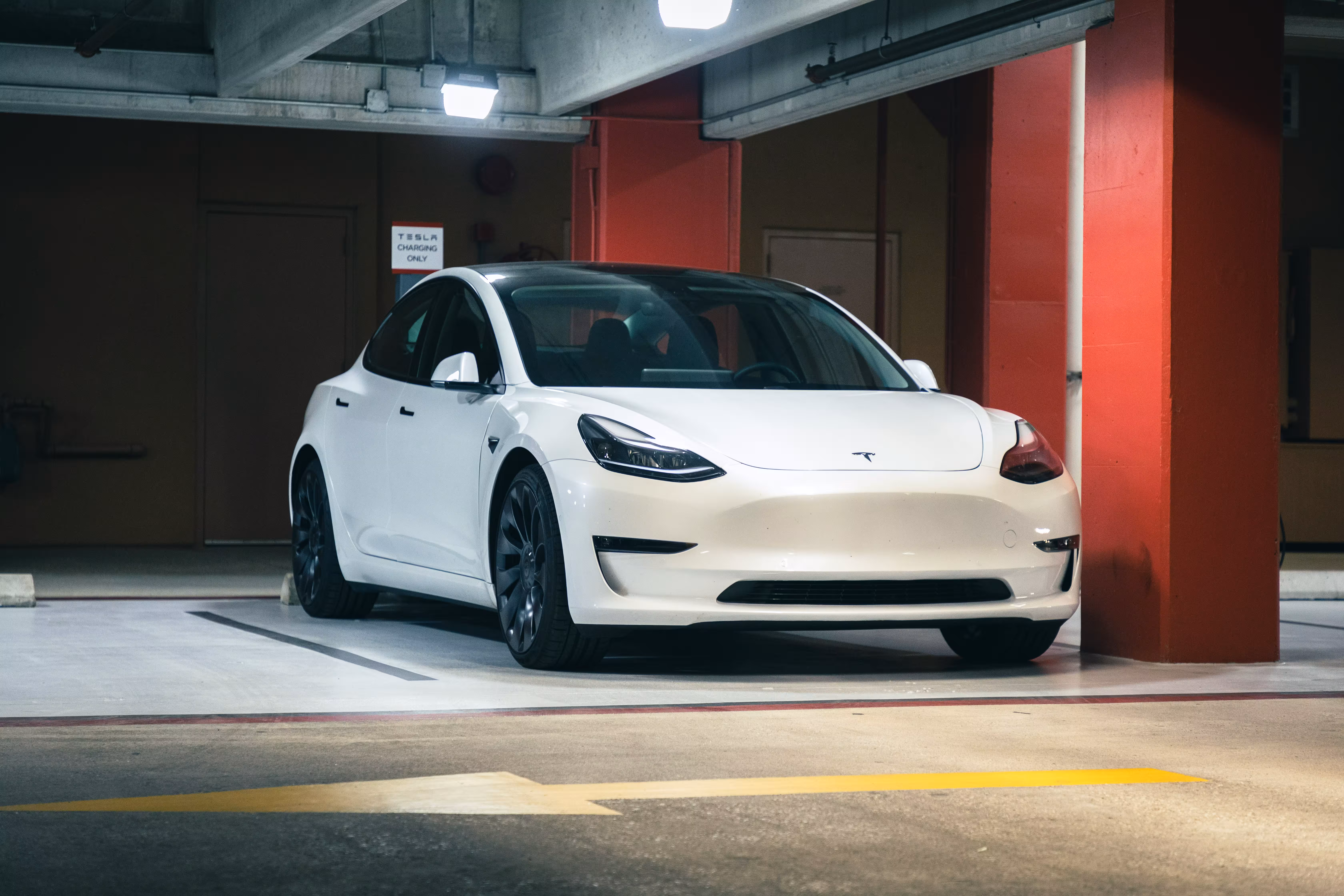 Чи можна заряджати Tesla на ChargePoint у 2026