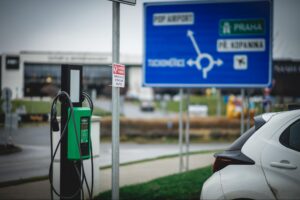 Auto-Charge Deploys ECOFACTOR Infrastructure at AIRDEPO Transport Hub