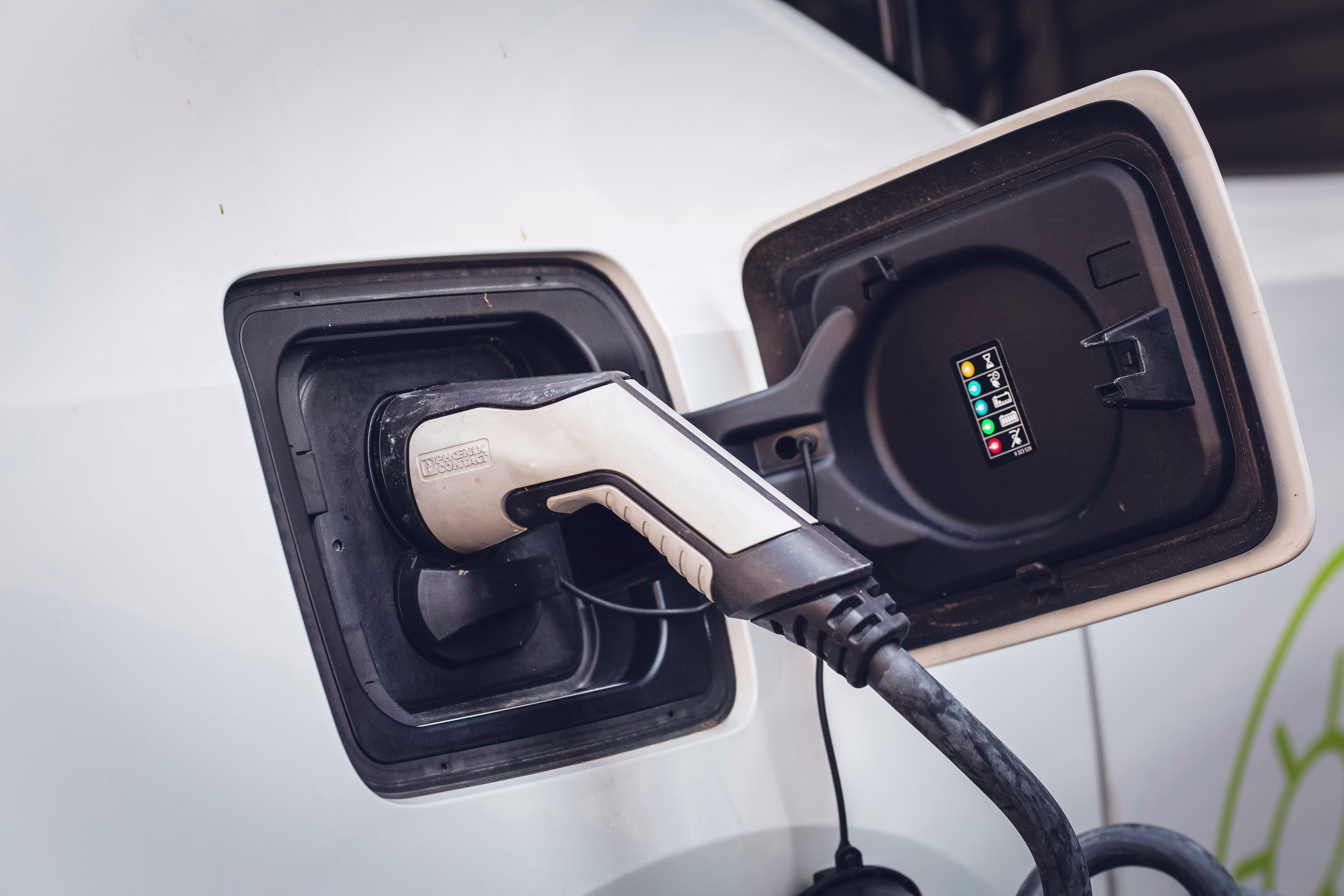 Партнерство ChargePoint і Stem: інтеграція зарядки та зберігання