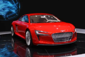 Audi e-tron: подробный обзор популярного электрического кроссовера