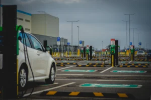 Как заряжать Tesla в Украине: Советы и возможности