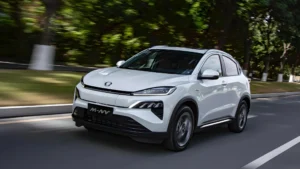Honda M-NV: Practical Review of a City Electric Crossover